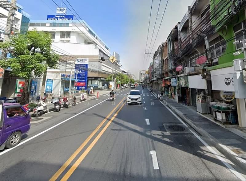 ขายที่ดินพร้อมสิ่งปลูกสร้าง นาคนิวาส ซอย 2 ใกล้ Central EastVille, Bangkok, นาคนิวาส, Lat Phrao, Bangkok, , 2,800 sqm, Land For Sale, by คุณวิมลรัตน์, 500359186 - DDproperty.com