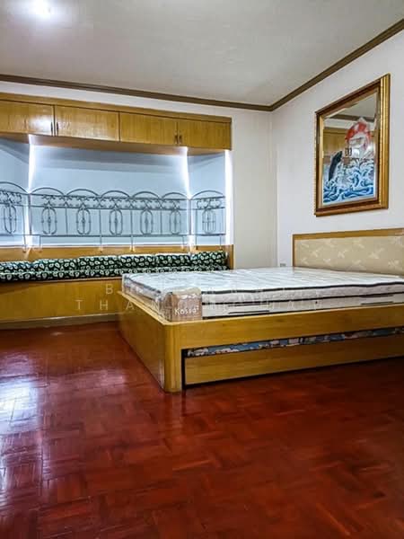 Country Complex Bangna, Bangkok, Sanpawut Road, Bang Na, Bangkok, 2 Bedrooms, 71 sqm, Condo For Rent, by Banjarat Thanomchat, 500359247 - DDproperty.com
