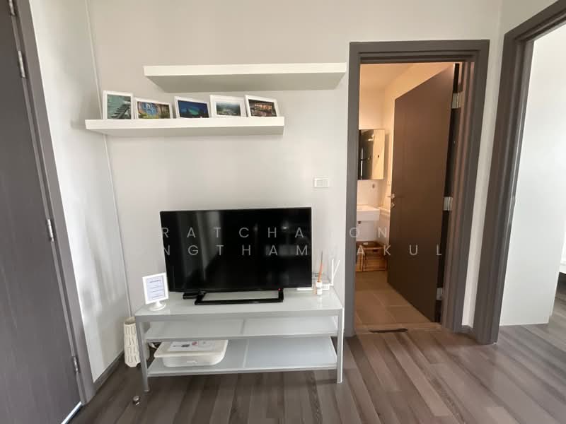 The Base Park East Sukhumvit 77, Bangkok, 99 Soi Pridi Banomyong 2, Phra Kanong Nua, Watthana, Bangkok, 1 Bedroom, 31 sqm, Condo For Sale, by Ratchanon Songthammakul, 500359277 - DDproperty.com