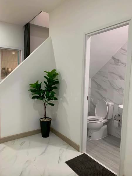 10R0537 This house for rent 2 bedroom 2 bathroom 25,000/month at muang have fully furnished, ภูเก็ต, ตลาดเหนือ, เมืองภูเก็ต, ภูเก็ต, 120 ตร.ม., ทาวน์เฮ้าส์ ให้เช่า, โดย PK LIFE Property, 500359285 - DDproperty.com