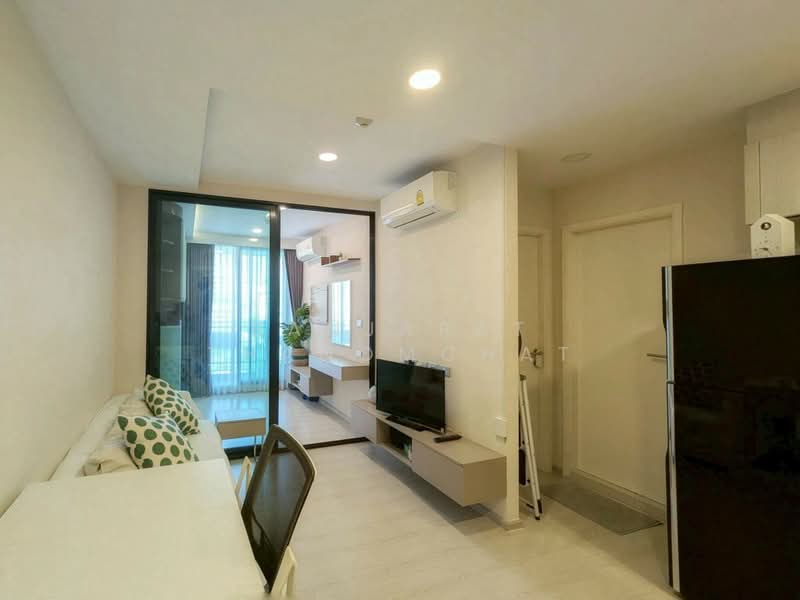 Vtara Sukhumvit 36, Bangkok, 118 Soi Saen Sabai, Phra Kanong, Khlong Toei, Bangkok, 2 Bedrooms, 46 sqm, Condo For Rent, by Banjarat Thanomchat, 500359290 - DDproperty.com