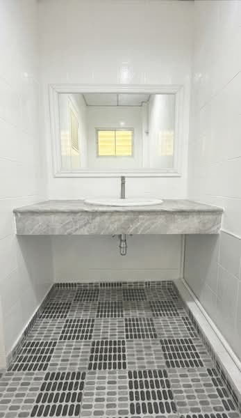 5-BR Townhouse, Bangkok, Sala Thammasop, Thawi Watthana, Bangkok, 5 Bedrooms, 230 sqm, Townhouse For Sale, by Natthida Thianchaianan, 500359292 - DDproperty.com