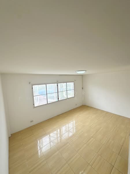 5-BR Townhouse, Bangkok, Sala Thammasop, Thawi Watthana, Bangkok, 5 Bedrooms, 230 sqm, Townhouse For Sale, by Natthida Thianchaianan, 500359292 - DDproperty.com