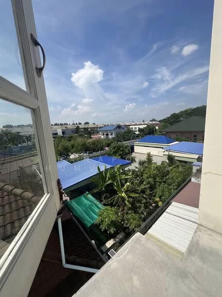 5-BR Townhouse, Bangkok, Sala Thammasop, Thawi Watthana, Bangkok, 5 Bedrooms, 230 sqm, Townhouse For Sale, by Natthida Thianchaianan, 500359292 - DDproperty.com
