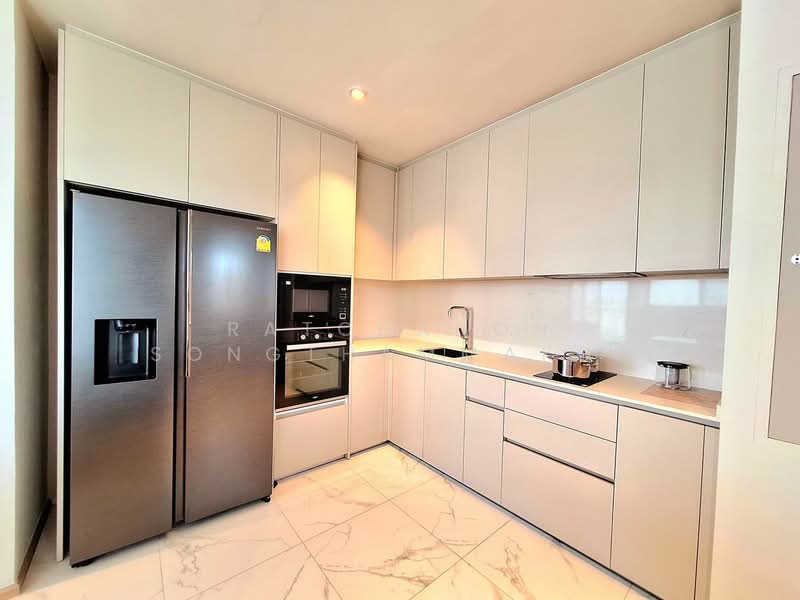 Bearing Residence, Bangkok, No. 12, Bearing Residence, Soi 5, Bang Na, Bangkok, 3 Bedrooms, 250 sqm, Apartment For Rent, by Ratchanon Songthammakul, 500359293 - DDproperty.com
