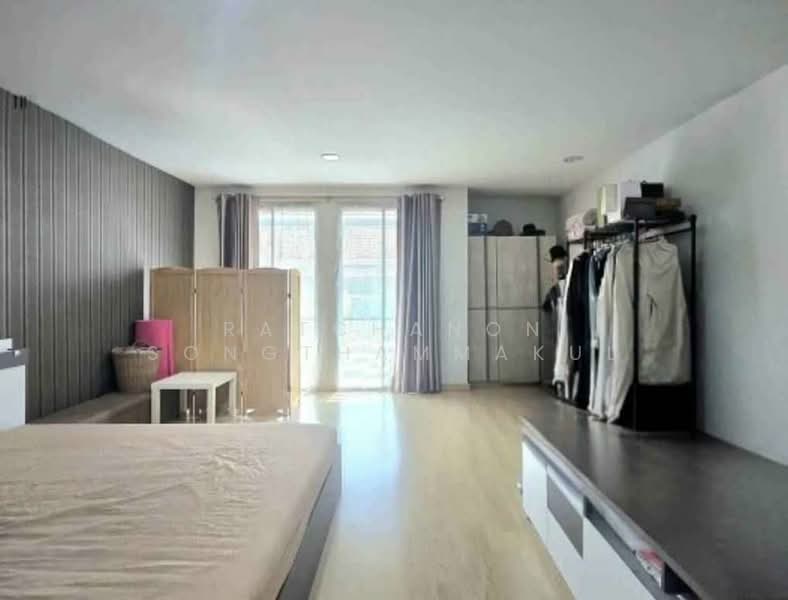 Areeya Daily Kaset-Nawamintr, Bangkok, Ladplakhao Road, Chorake Bua, Lat Phrao, Bangkok, 3 Bedrooms, 160 sqm, Townhouse For Sale, by Ratchanon Songthammakul, 500359304 - DDproperty.com