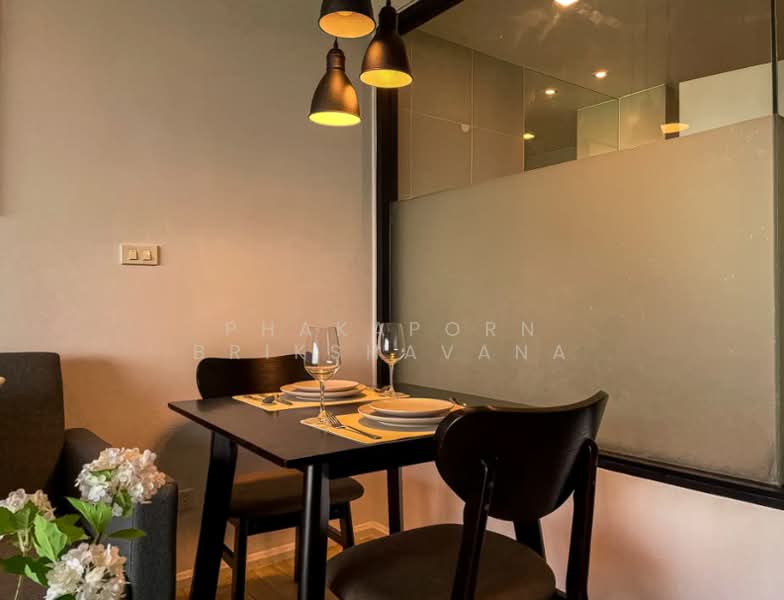 Noble Solo, Bangkok, 988 Thong Lo, Khlong Tan Nua, Watthana, Bangkok, 1 Bedroom, 34 sqm, Condo For Rent, by Phakaporn Brikshavana, 500359346 - DDproperty.com