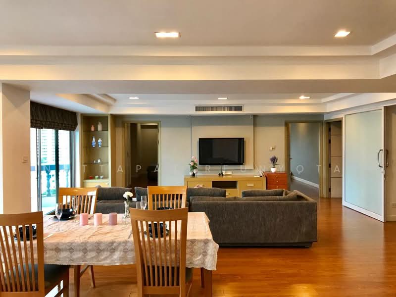 Royal Castle Sukhumvit, Bangkok, 30 Soi Sukhumvit 39, Khlongtoei Nua, Watthana, Bangkok, 3 Bedrooms, 166 sqm, Condo For Sale, by Nattapat Reunyota, 500359372 - DDproperty.com