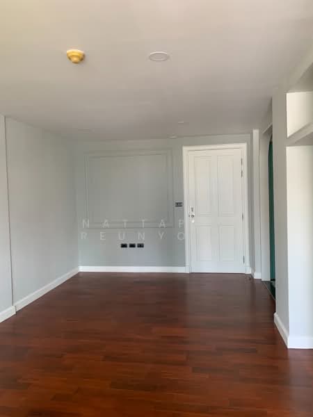 49 Plus, Bangkok, Soi Sukhumvit 49, Khlong Tan Nua, Watthana, Bangkok, 1 Bedroom, 50 sqm, Condo For Sale, by Nattapat Reunyota, 500359391 - DDproperty.com