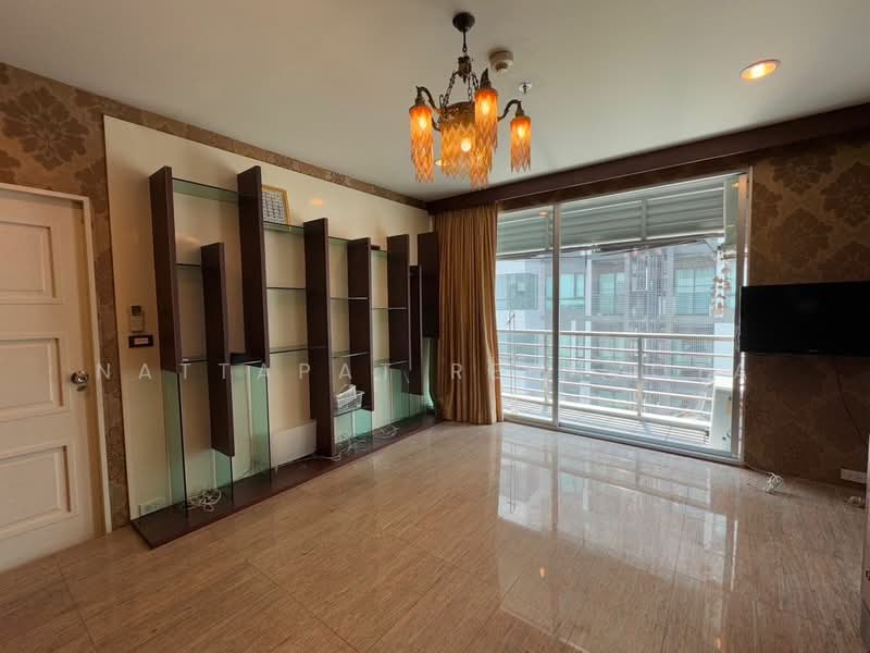 Noble Lite, Bangkok, 46 Soi Aree 1, Phaholyothin Road, Samsen Nai, Phaya Thai, Bangkok, 2 Bedrooms, 92 sqm, Condo For Sale, by Nattapat Reunyota, 500359412 - DDproperty.com