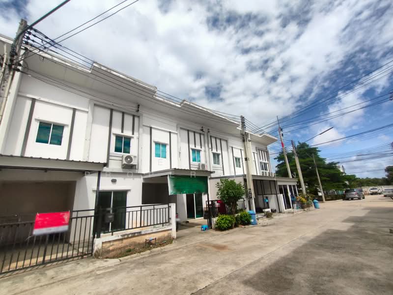 Lio Chachoengsao-Bang Phra, Chachoengsao, 99/4 Mu 7 Rd, Bang Phra, Muang Chachoengsao, Chachoengsao, 3 Bedrooms, 150 sqm, Townhouse For Sale, by The Best Property กุ้ง, 500359440 - DDproperty.com