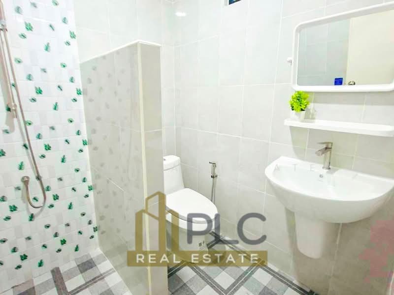 Renovated Townhouse for Sale in Nong Yai, North Pattaya, Chon Buri (Pattaya), Bang Lamung, Bang Lamung (Pattaya), Chon Buri (Pattaya), 2 Bedrooms, 104 sqm, Townhouse For Sale, by PLC real estate, 500359447 - DDproperty.com