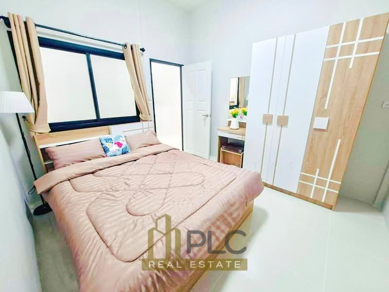 Renovated Townhouse for Sale in Nong Yai, North Pattaya, Chon Buri (Pattaya), Bang Lamung, Bang Lamung (Pattaya), Chon Buri (Pattaya), 2 Bedrooms, 104 sqm, Townhouse For Sale, by PLC real estate, 500359447 - DDproperty.com