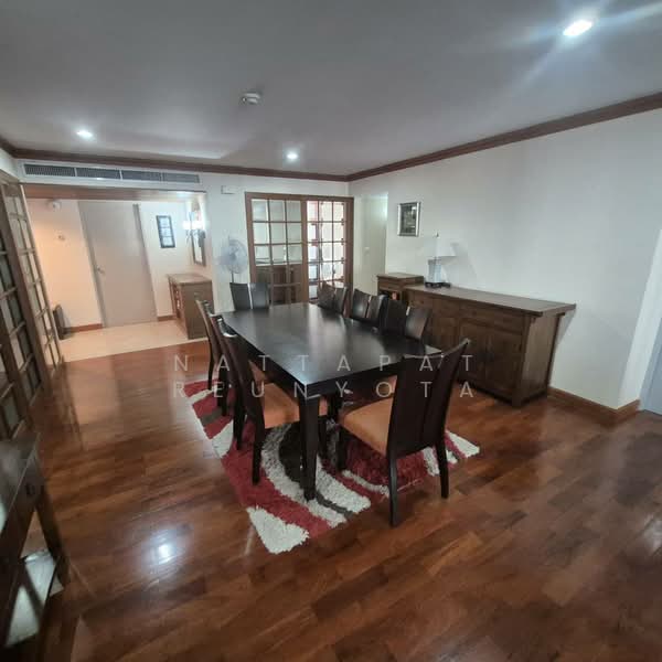Asoke Towers, Bangkok, Sukhumvit 21 Road, Khlongtoei Nua, Watthana, Bangkok, 3 Bedrooms, 169 sqm, Condo For Sale, by Nattapat Reunyota, 500359464 - DDproperty.com