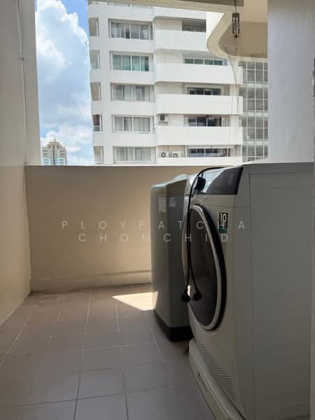 D.S. Tower 1 Sukhumvit 33, Bangkok, Soi Phrom Chit, Khlong Tan Nua, Watthana, Bangkok, 3 Bedrooms, 236 sqm, Condo For Rent, by Ploypatcha Chomchid, 500359480 - DDproperty.com
