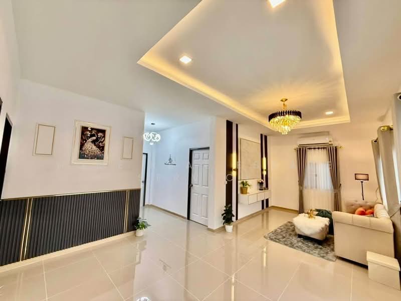 หมู่บ้านฉัตรแก้ว 5, Chon Buri (Pattaya), Bang Lamung, Bang Lamung (Pattaya), Chon Buri (Pattaya), 3 Bedrooms, 140 sqm, Single Detached House For Sale, by HOME Real Estate Service, 500359483 - DDproperty.com