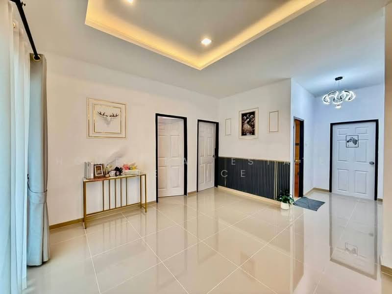 หมู่บ้านฉัตรแก้ว 5, Chon Buri (Pattaya), Bang Lamung, Bang Lamung (Pattaya), Chon Buri (Pattaya), 3 Bedrooms, 140 sqm, Single Detached House For Sale, by HOME Real Estate Service, 500359483 - DDproperty.com