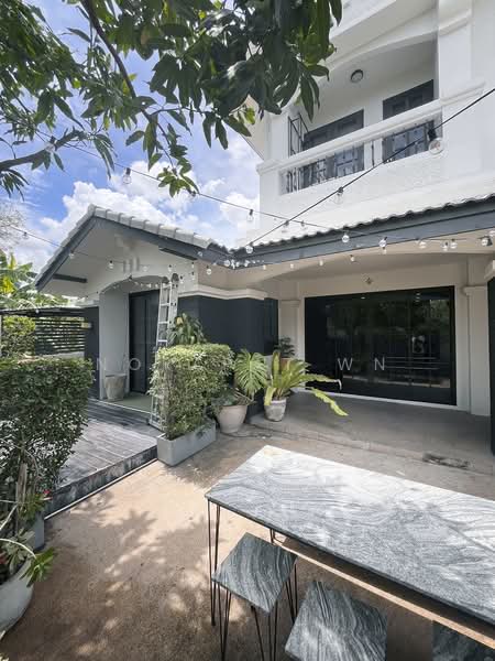 Chonlada Bangbuathong, Nonthaburi, Bang Kruai - Sai Noi Road, Bang Bua Thong, Nonthaburi, 3 Bedrooms, 200 sqm, Single Detached House For Sale, by Norapat Wn, 500359515 - DDproperty.com