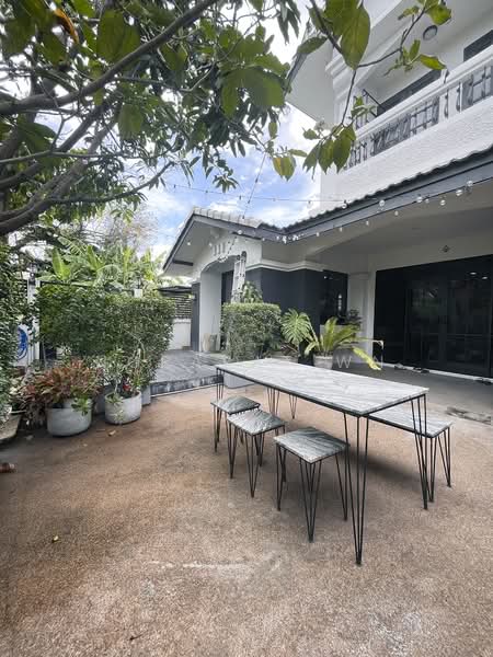 Chonlada Bangbuathong, Nonthaburi, Bang Kruai - Sai Noi Road, Bang Bua Thong, Nonthaburi, 3 Bedrooms, 200 sqm, Single Detached House For Sale, by Norapat Wn, 500359515 - DDproperty.com