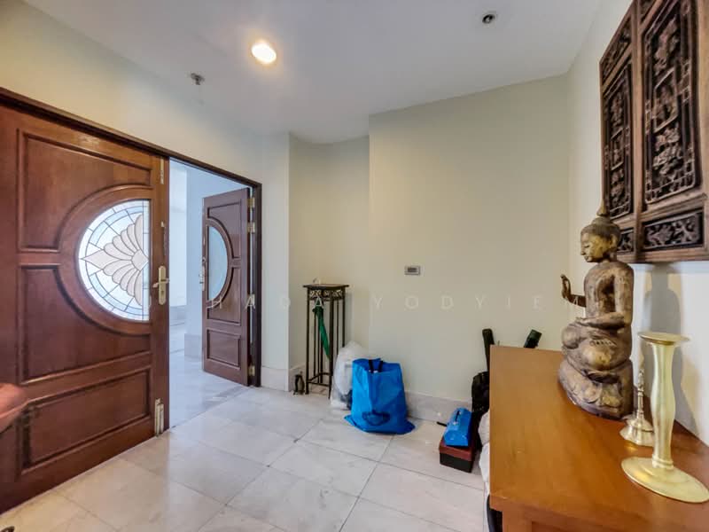 33 Tower, Bangkok, 399 Sukhumvit Road, Khlong Tan Nua, Watthana, Bangkok, 3 Bedrooms, 320 sqm, Condo For Sale, by Suchada Yodyiem, 500359582 - DDproperty.com