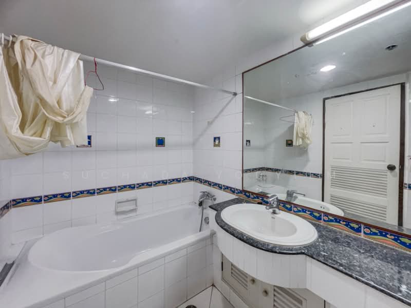 33 Tower, Bangkok, 399 Sukhumvit Road, Khlong Tan Nua, Watthana, Bangkok, 3 Bedrooms, 320 sqm, Condo For Sale, by Suchada Yodyiem, 500359582 - DDproperty.com