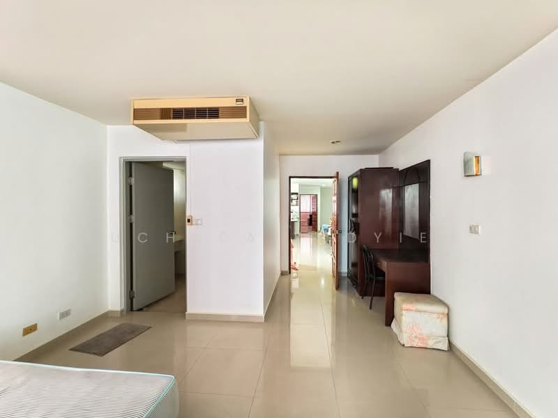 Jomtien Complex Condotel, Chon Buri (Pattaya), 414 Thappraya Road, Nong Pru, Bang Lamung (Pattaya), Chon Buri (Pattaya), 2 Bedrooms, 122 sqm, Condo For Sale, by Suchada Yodyiem, 500359588 - DDproperty.com