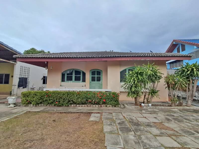 หมู่บ้านบางแสนทาวเวอร์ ชลบุรี (Bang Saen Tower), Chon Buri (Pattaya), Huai Kapi, Muang Chon Buri, Chon Buri (Pattaya), 2 Bedrooms, 150 sqm, Single Detached House For Sale, by The Best Property ญา, 500359612 - DDproperty.com