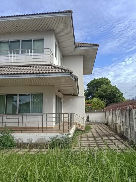 Chonlada Bangbuathong, Nonthaburi, Bang Kruai - Sai Noi Road, Bang Bua Thong, Nonthaburi, 5 Bedrooms, 330 sqm, Single Detached House For Sale, by Norapat Wn, 500359632 - DDproperty.com