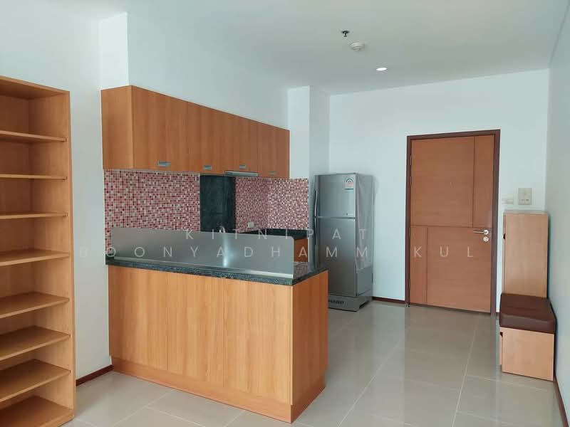 Villa Sathorn : วิลล่า สาทร, กรุงเทพ, 5 ถนนกรุงธนบุรี, คลองต้นไทร, คลองสาน, กรุงเทพ, 55 ตร.ม., คอนโด ขาย, โดย Kitnipat Boonyadhammakul, 500359642 - DDproperty.com