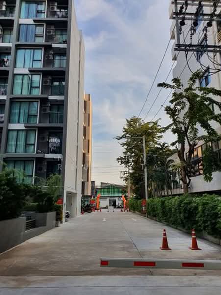 Serio Sukhumvit 50, Bangkok, Soi Sukhumvit 50, Phra Kanong, Khlong Toei, Bangkok, 1 Bedroom, 37 sqm, Condo For Sale, by Nattapat Reunyota, 500359657 - DDproperty.com