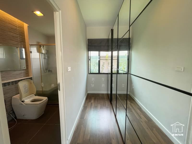 Mantana Lake Watcharapol, Bangkok, Sukhaphiban 5 Road, O-Ngoen, Sai Mai, Bangkok, 3 Bedrooms, 158 sqm, Single Detached House For Rent, by วิจิตรา จิตรวงษ์ตระกูล, 500359681 - DDproperty.com