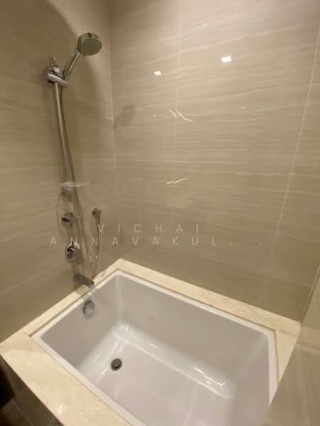 Noble BE33, Bangkok, 19 Soi Sukhumvit 33, Khlong Tan Nua, Watthana, Bangkok, 1 Bedroom, 40 sqm, Condo For Rent, by Vichai Annavakulthorn, 500359683 - DDproperty.com