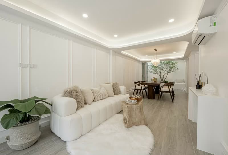 4-BR Townhouse, Bangkok, Khlong Tan Nua, Watthana, Bangkok, 4 Bedrooms, 250 sqm, Townhouse For Sale, by Suchada Yodyiem, 500359707 - DDproperty.com