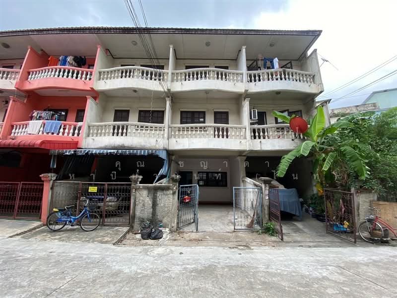 อมรชัย 3 ซอยบรมราชชนนี72, Bangkok, ถนนบรมราชชนนี, Sala Thammasop, Thawi Watthana, Bangkok, 4 Bedrooms, 144 sqm, Townhouse For Sale, by คุณ ชญาดา มหาปิยานนท์ (ไนท์), 500359827 - DDproperty.com