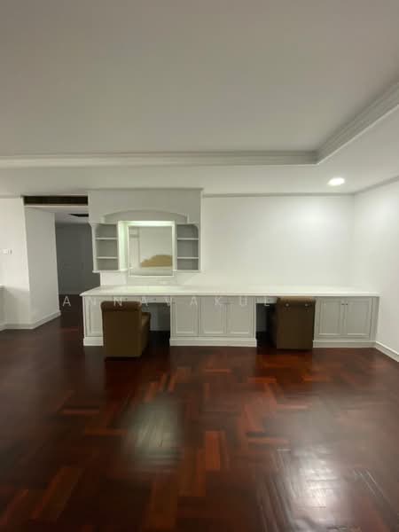 Sethiwan Mansion Sukhumvit 49, Bangkok, Soi Sukhumvit 49, Khlong Tan Nua, Watthana, Bangkok, 3 Bedrooms, 325 sqm, Apartment For Rent, by Vichai Annavakulthorn, 500359919 - DDproperty.com