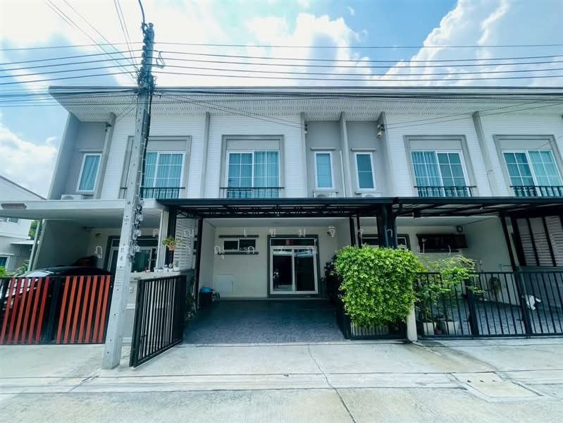 Gusto Petchakasem 69-Kanchanapisek, Bangkok, 89 Road along Khlong Phasi Charoen, southern side, Nong Kham, Nong Khaem, Bangkok, 3 Bedrooms, 100 sqm, Townhouse For Sale, by คุณ เขมจิรา ภูวภาณุภรณ์ (เป้), 500359953 - DDproperty.com