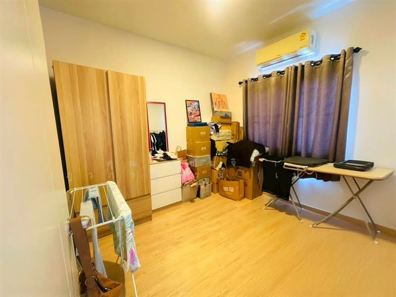 Gusto Petchakasem 69-Kanchanapisek, Bangkok, 89 Road along Khlong Phasi Charoen, southern side, Nong Kham, Nong Khaem, Bangkok, 3 Bedrooms, 100 sqm, Townhouse For Sale, by คุณ เขมจิรา ภูวภาณุภรณ์ (เป้), 500359953 - DDproperty.com