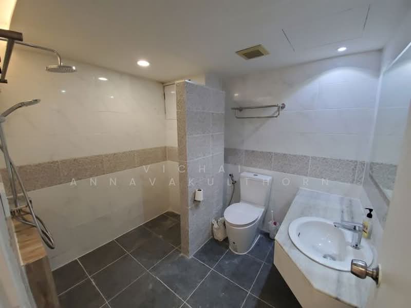 Tara Ruan Kaew, Bangkok, 19 Soi Ramkhamhaeng 43/1, Phlapphla, Wang Thonglang, Bangkok, 3 Bedrooms, 116 sqm, Condo For Rent, by Vichai Annavakulthorn, 500359979 - DDproperty.com