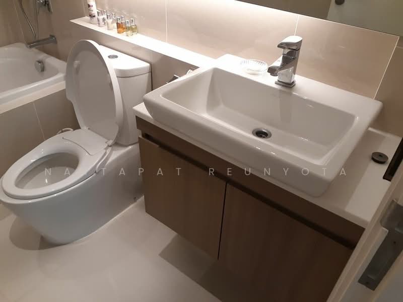Vtara Sukhumvit 36, Bangkok, 118 Soi Saen Sabai, Phra Kanong, Khlong Toei, Bangkok, 1 Bedroom, 29 sqm, Condo For Sale, by Nattapat Reunyota, 500360088 - DDproperty.com
