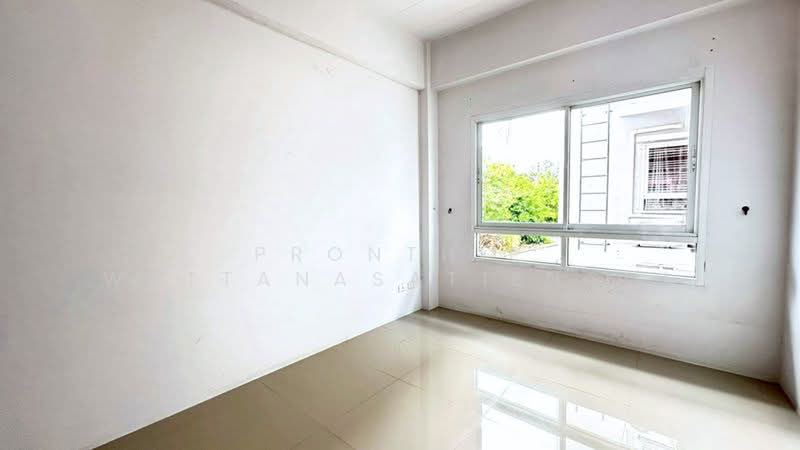 ขาย/ให้เช่า โฮมออฟฟิศ 3 ชั้น โครงการ Signature East Gate ศรีราชา ใกล้มอเตอร์เวย์สาย 7, Chon Buri (Pattaya), , Surasak, Si Racha, Chon Buri (Pattaya), , 155 sqm, Shophouse For Sale, by Pronthip Wattanasatiengul, 500360116 - DDproperty.com