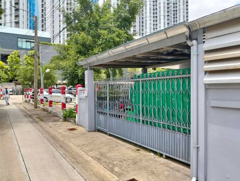 บ้านเดี่ยว 1 ชั้น 58 ตร.ว. บ้านเดี่ยว ซอยประชาอุทิศ8 แยก3, Bangkok, ถนนประชาอุทิศ, Huai Khwang, Bangkok, 3 Bedrooms, 200 sqm, Single Detached House For Sale, by คุณ การันต์ ค้ำคูณ (รันต์), 500360130 - DDproperty.com