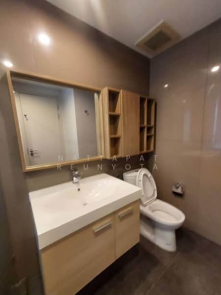 The Capital Ekamai-Thonglor, Bangkok, 2898 New Petchaburi Rd, Bang Kapi, Huai Khwang, Bangkok, 2 Bedrooms, 59 sqm, Condo For Sale, by Nattapat Reunyota, 500360170 - DDproperty.com