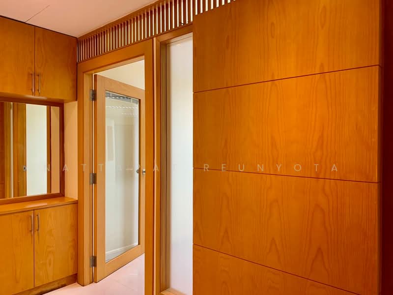 State Tower : อาคารสเตททาวเวอร์, กรุงเทพ, 1055 ถนนสีลม, สีลม, บางรัก, กรุงเทพ, 68 ตร.ม., คอนโด ขาย, โดย Nattapat Reunyota, 500360178 - DDproperty.com