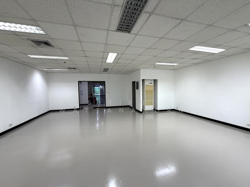6-min walk to BTS, Individual AC with no electricity surcharge, กรุงเทพ, Sukhumvit 63, คลองตันเหนือ, วัฒนา, กรุงเทพ, 76 ตร.ม., สำนักงาน ให้เช่า, โดย Sirikul Wattanakorn, 500360183 - DDproperty.com