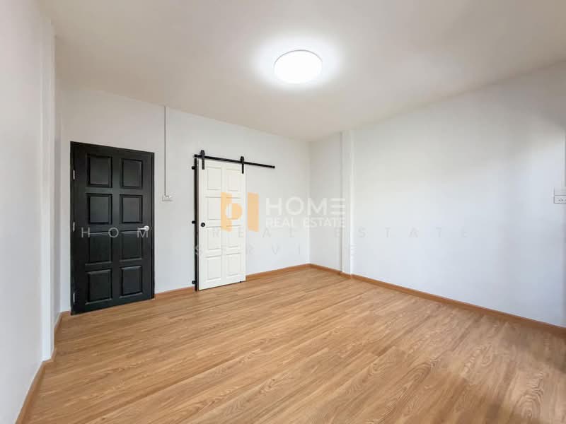 Baan Passakorn, Bangkok, Khlong Bang Phran, Bang Bon, Bangkok, 4 Bedrooms, 200 sqm, Townhouse For Sale, by HOME Real Estate Service, 500360191 - DDproperty.com
