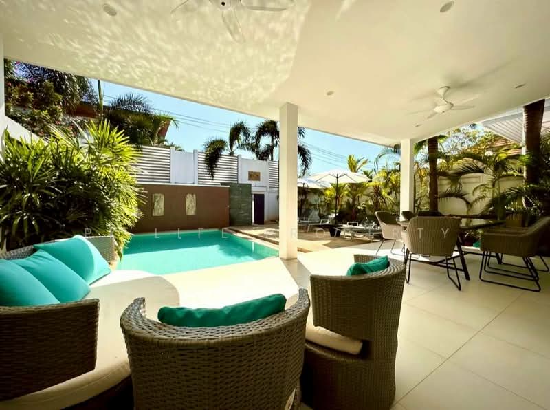 7R1034 Pool villa for rent 2 bedroom 2 bathroom 75,000/month at rawai have fully furnished, Phuket, Rawai, Muang Phuket, Phuket, 2 Bedrooms, 160 sqm, Villa For Rent, by PK LIFE Property, 500360226 - DDproperty.com