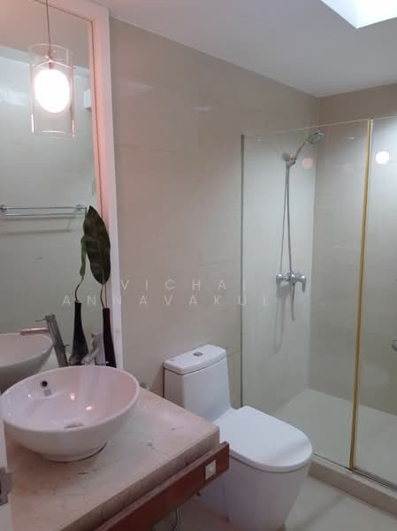 The Bangkok Sab Condominium, Bangkok, Si Phraya, Bang Rak, Bangkok, 1 Bedroom, 63 sqm, Condo For Rent, by Vichai Annavakulthorn, 500360315 - DDproperty.com