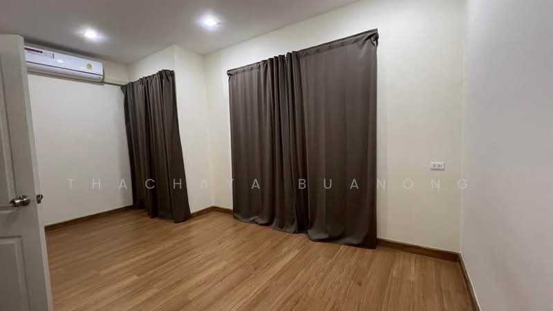 Golden Town Sathorn, Bangkok, Kanlapaphruek Road, Bangkhuntien, Chom Thong, Bangkok, 3 Bedrooms, 200 sqm, Townhouse For Rent, by Thachaya Buanong, 500360337 - DDproperty.com