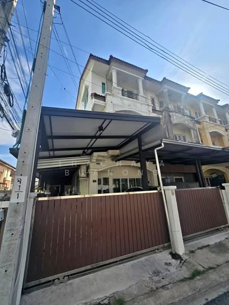 4-BR Townhouse, Bangkok, Lat Phrao, Bangkok, 4 Bedrooms, 157 sqm, Townhouse For Sale, by Thachaya Buanong, 500360366 - DDproperty.com