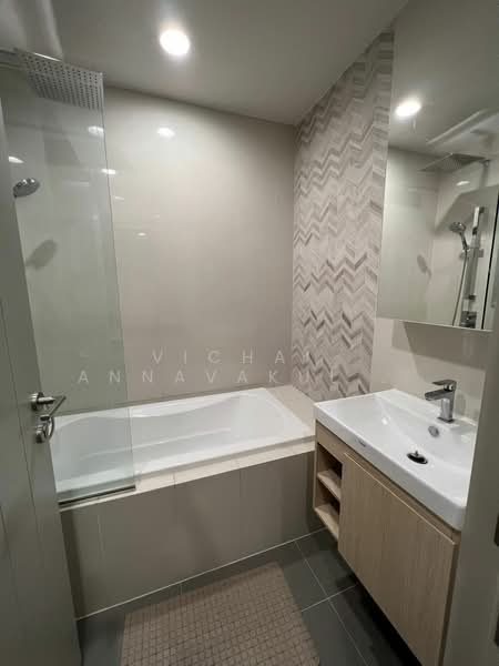 Oka Haus Sukhumvit 36, Bangkok, 3399 Rama 4 Road, Khong Tan, Khlong Toei, Bangkok, 1 Bedroom, 32 sqm, Condo For Rent, by Vichai Annavakulthorn, 500360367 - DDproperty.com